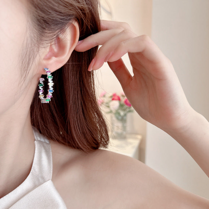 Hoop Earrings with Shinning Zircon