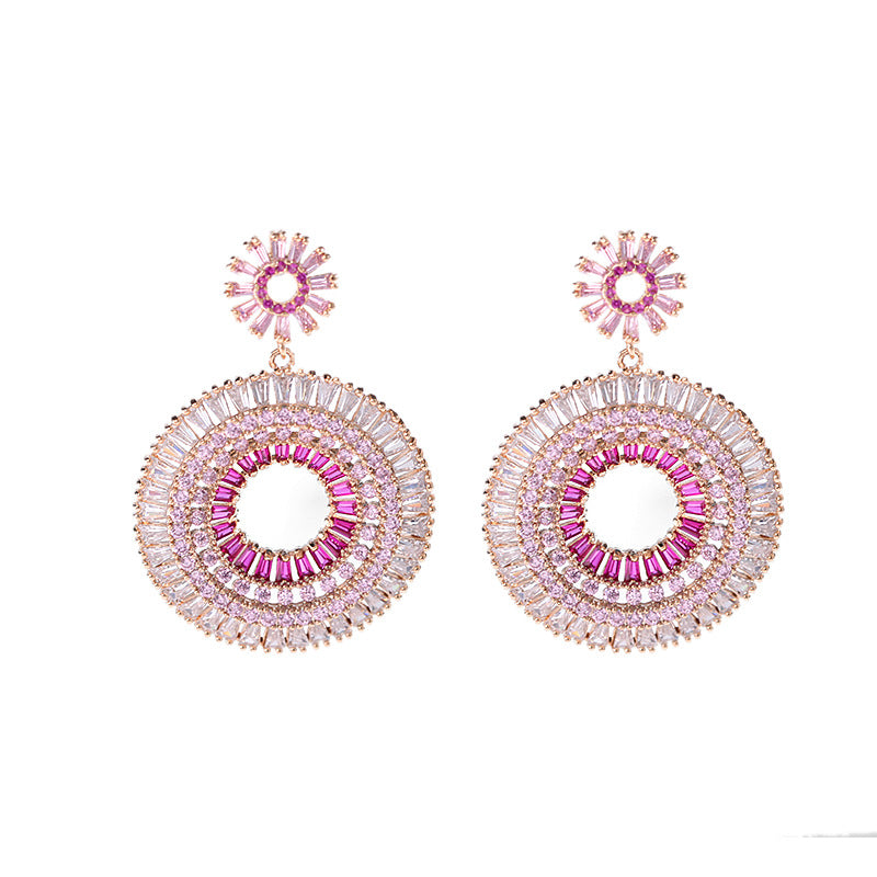 Luxurious Dangling Earring
