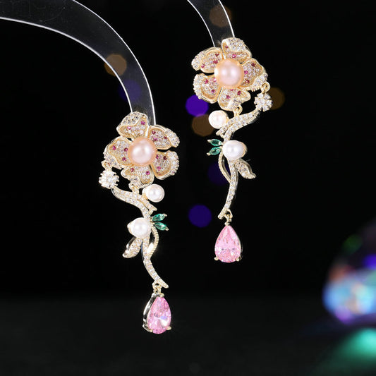 Dangling Floral Pearl Earrings